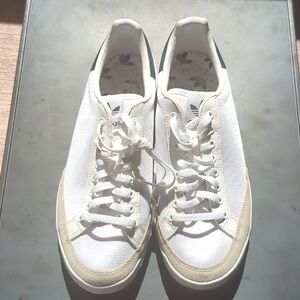 Rod Laver Adidas, 8.5 Mens